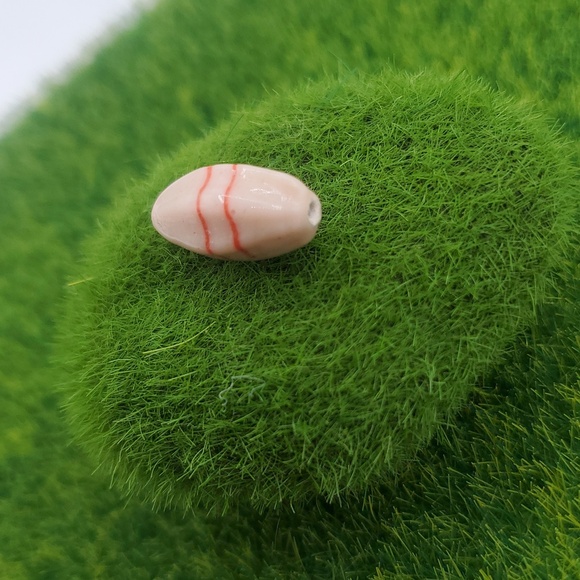 Cream And Red Ribbon Laced Bead P327 - Picture 2 of 3